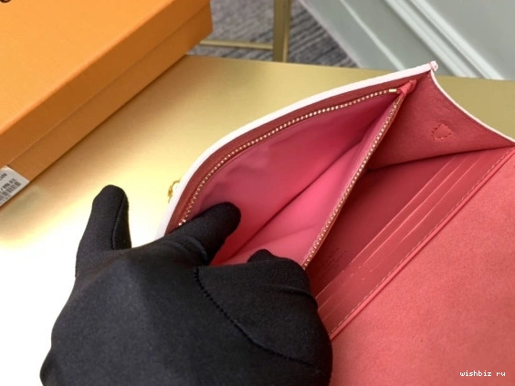 WIS WALLET CHAIN CROISETTE VUITTON LOUIS 1110